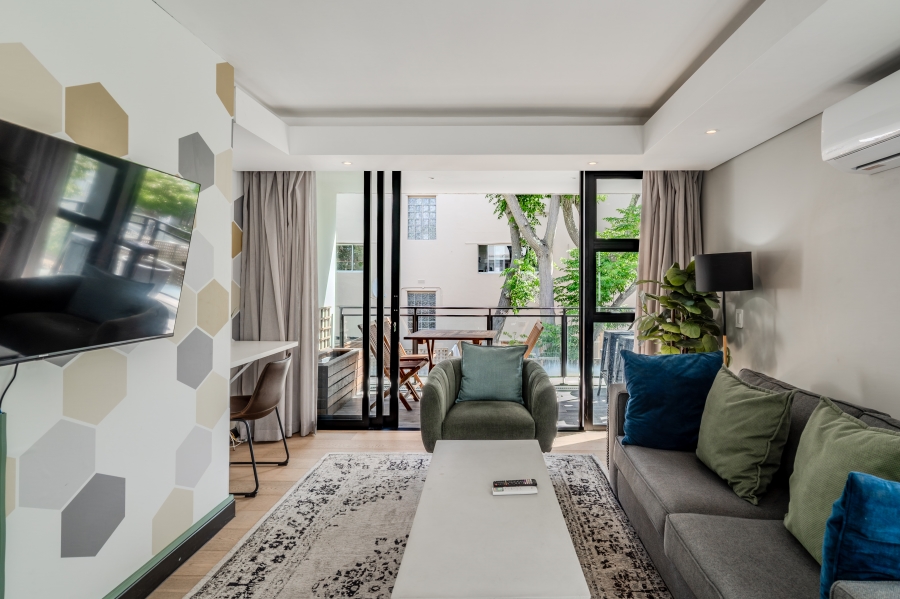 2 Bedroom Property for Sale in Sea Point Western Cape